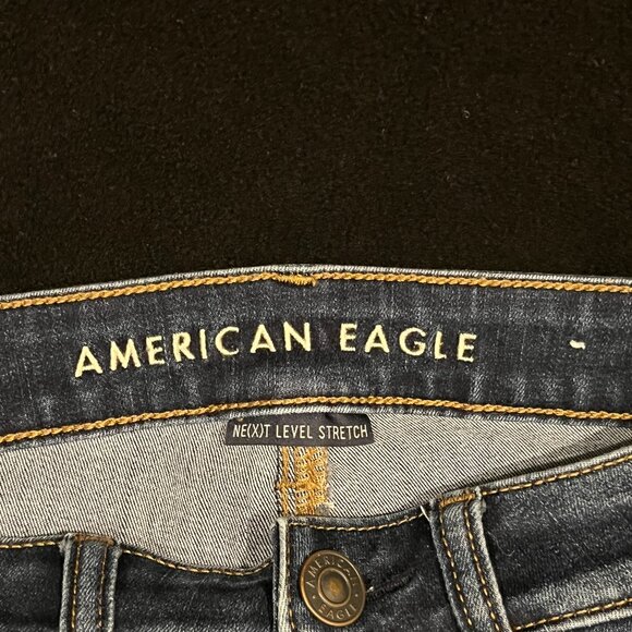 American Eagle Next Level Stretch Hi-Rise Shortie Shorts Size 2 - Picture 5 of 6